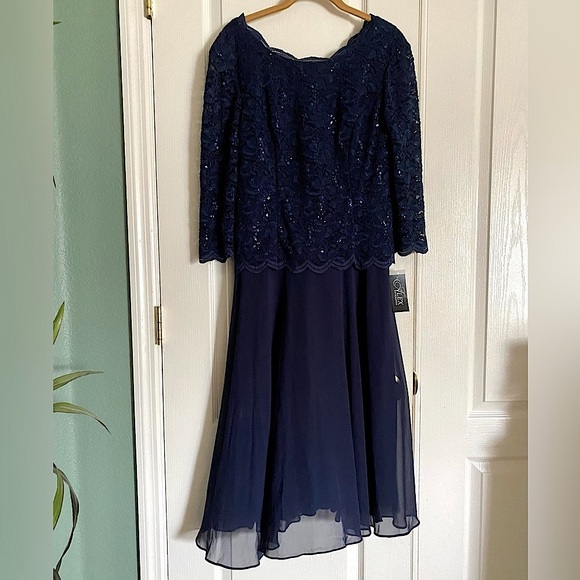 NWT Alex Evenings dress, Navy blue, Size 10 - Picture 4 of 9